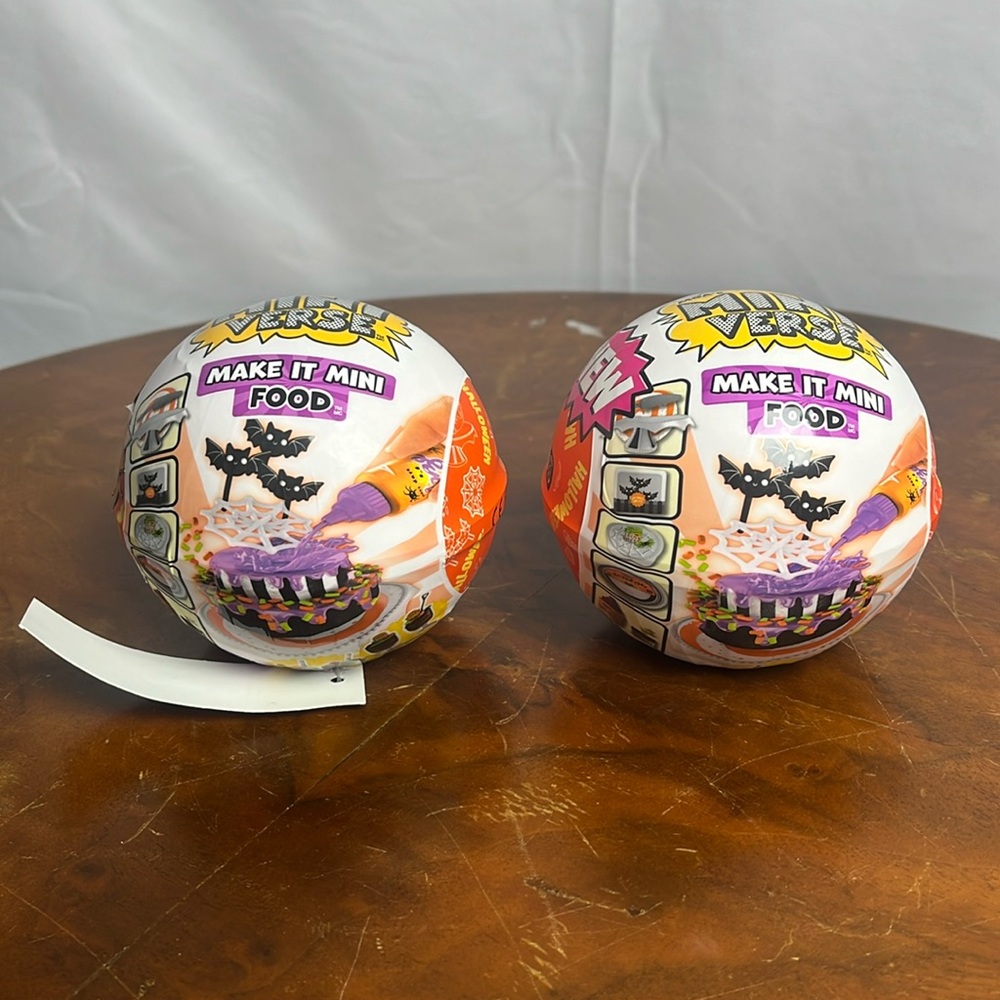 2 Mini verse surprise blind balls Halloween 2024